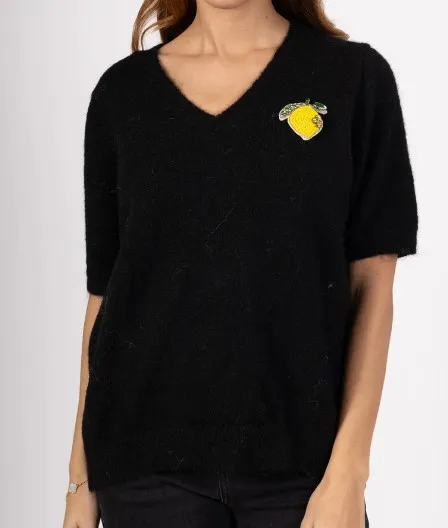 Pull noir citron 2.webp