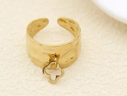 Bague large trèfle (Doré)